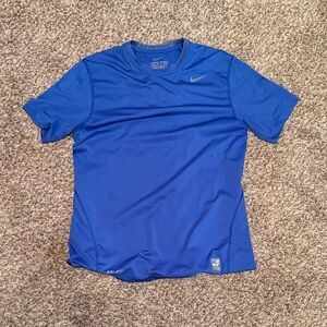 Nike Men’s pro combat Blue Dri-FIT Performance T-Shirt